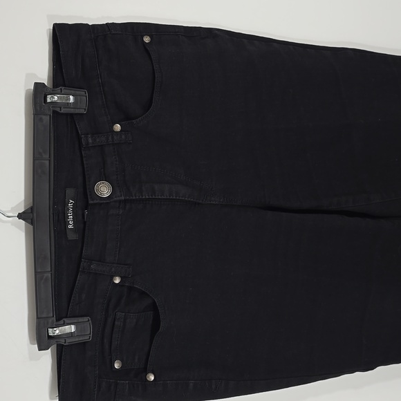 {Relativity} Missy 5 Pocket Skinny Jeans - Black - Size 12 - Picture 4 of 11